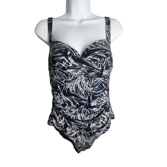 Nip Tuck Swim Other - Nip Tuck Swim Palm Foil Twist Front Tummy Control Swimsuit sz 10 modest slimming